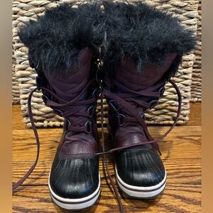 Sorel Black and Burgundy Winter Boots